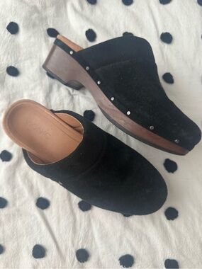 Vionic Black Suede Clog Mules with Wood-Tone Platform